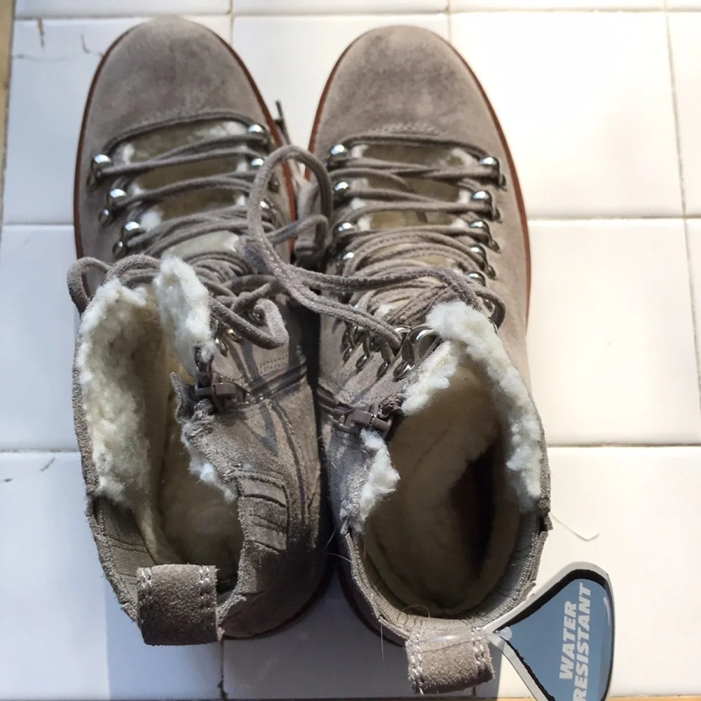 New Jeffrey Campbell Culvert Sherpa boot size 8.5, 10